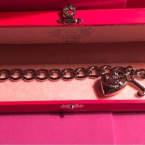 NIB Vintage Juicy Couture Silver Banner Heart Charm Bracelet